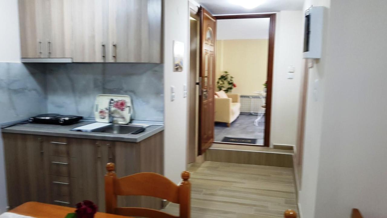 Fyllou Apartment